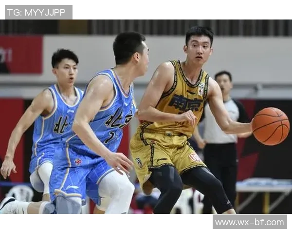 赛后分析:北京篮球队与南京篮球队球员个人能力对比与表现评估 赛后分析:北京篮球队与南京篮球队球员个人能力对比与表现评估