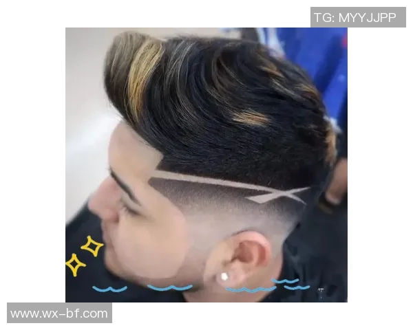 足球明星独特发型刻痕图片展示引领潮流风尚与个性魅力