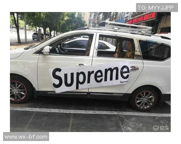 足球明星车贴大号让你的爱车瞬间变身球场焦点尽显个性与热情